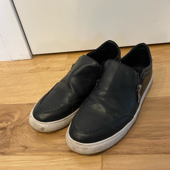 Steve Madden sz 8 leather slip-ons - Picture 2 of 2